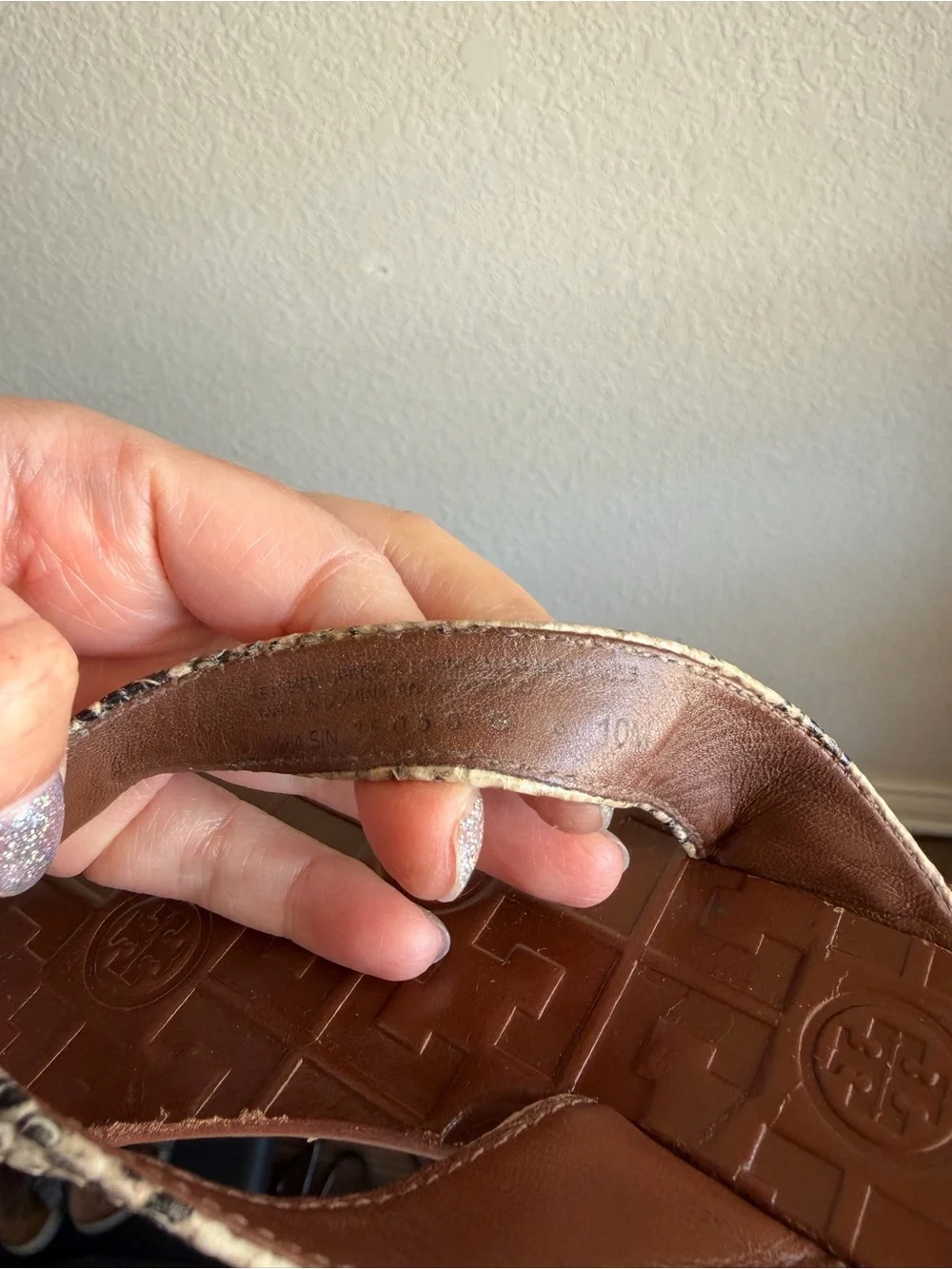 Tory Burch Snake Print Thora Leather Flip Flip Sandals